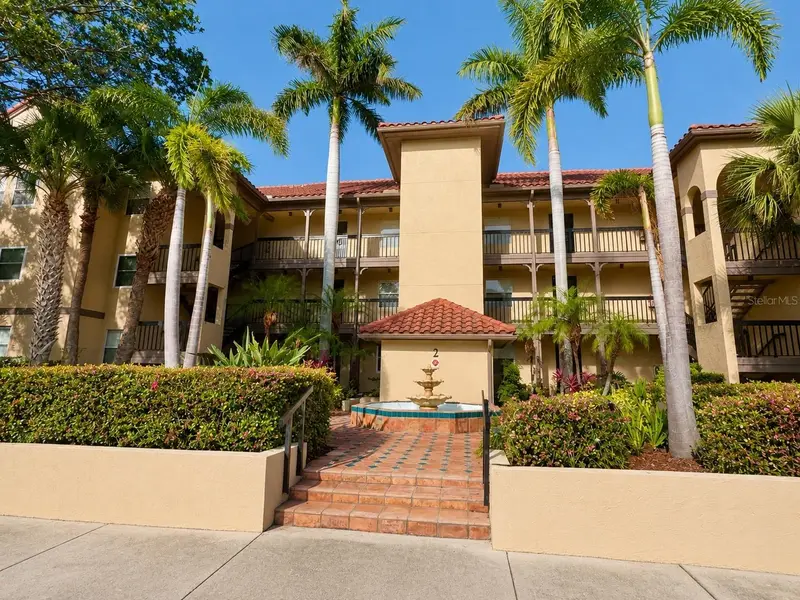 2400 Feather Sound Dr #223, FL