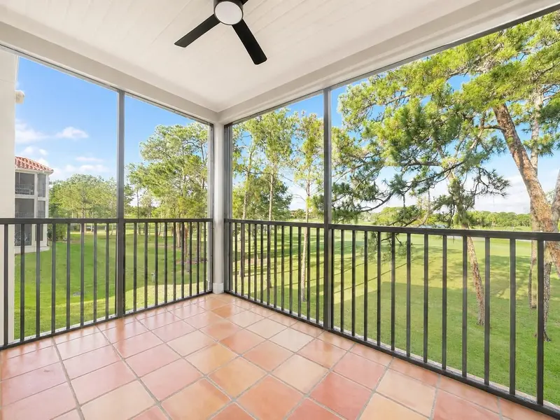 2400 Feather Sound Dr #223, FL