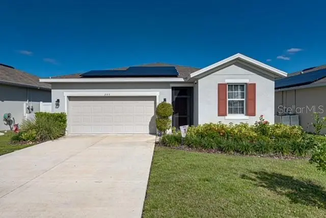 295 Lake Smart Cir, FL