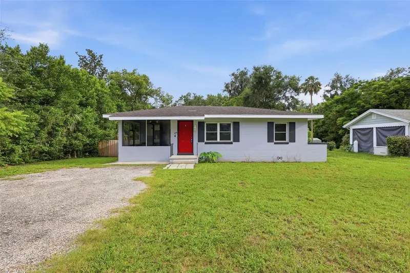 320 W Graves Ave, FL