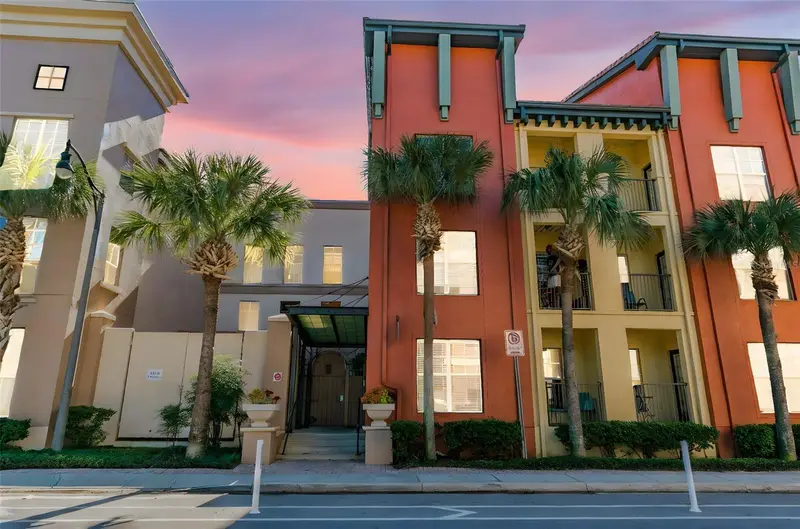 2411 W Horatio St #538, FL