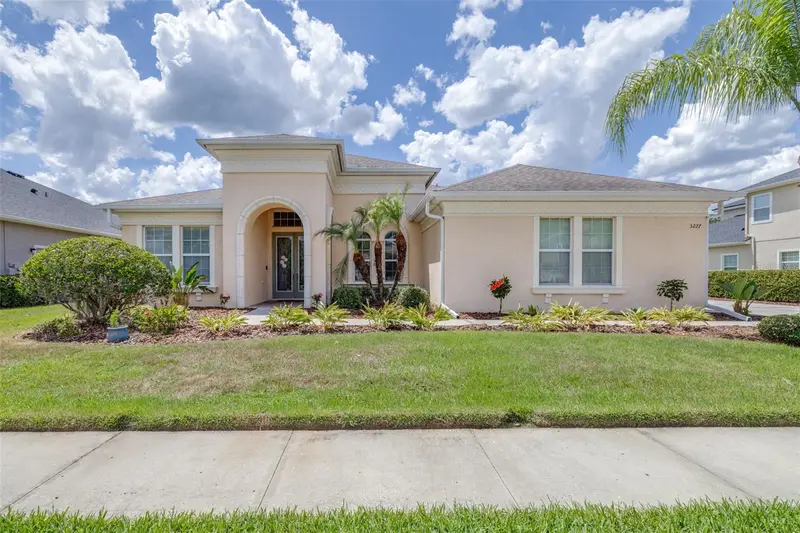 3227 Watermark Dr, FL