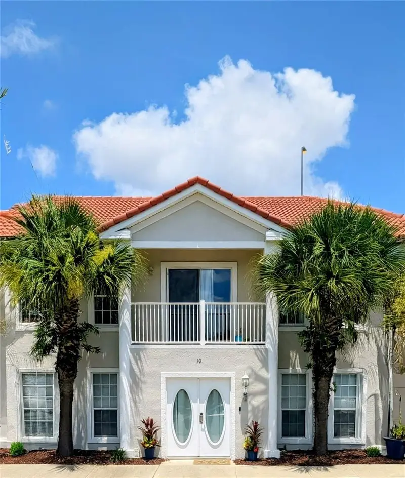 100 Palm Harbor Pkwy #10, FL