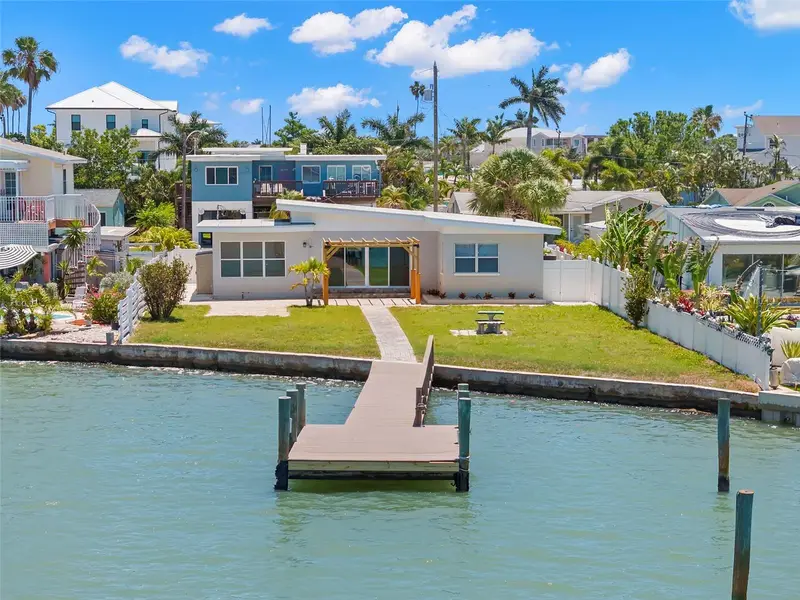 708 Sunset Cv, FL