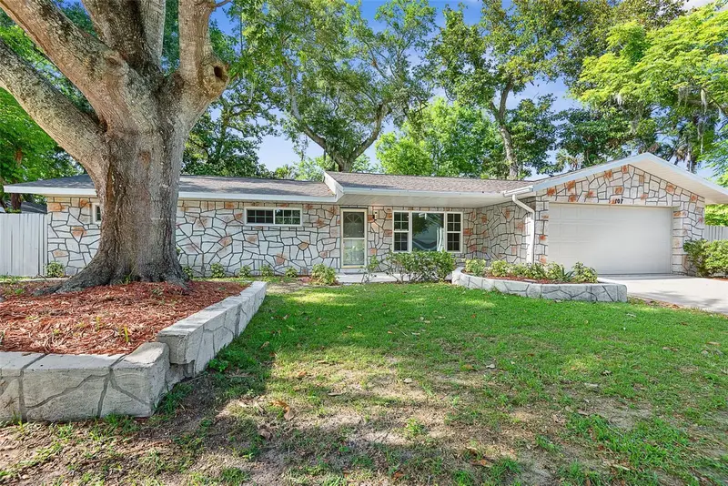 107 Wimbledon Ct, FL
