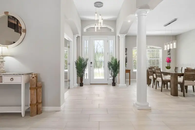 23 Poinciana Ln, FL