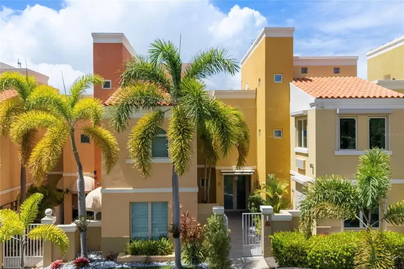 24 Aquabella, PR