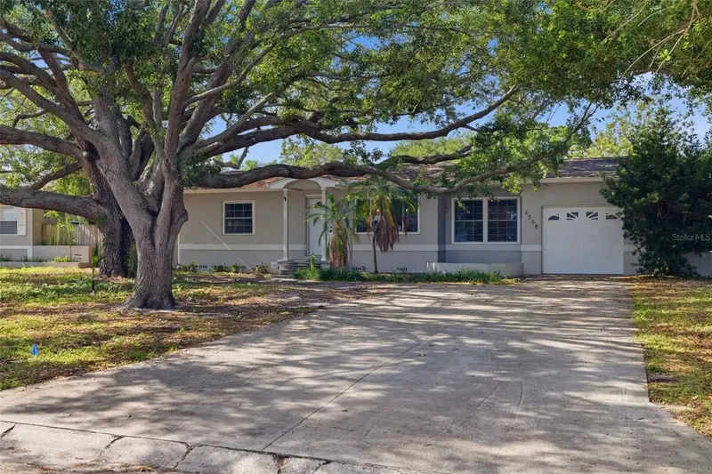 4558 25th Ave N, FL