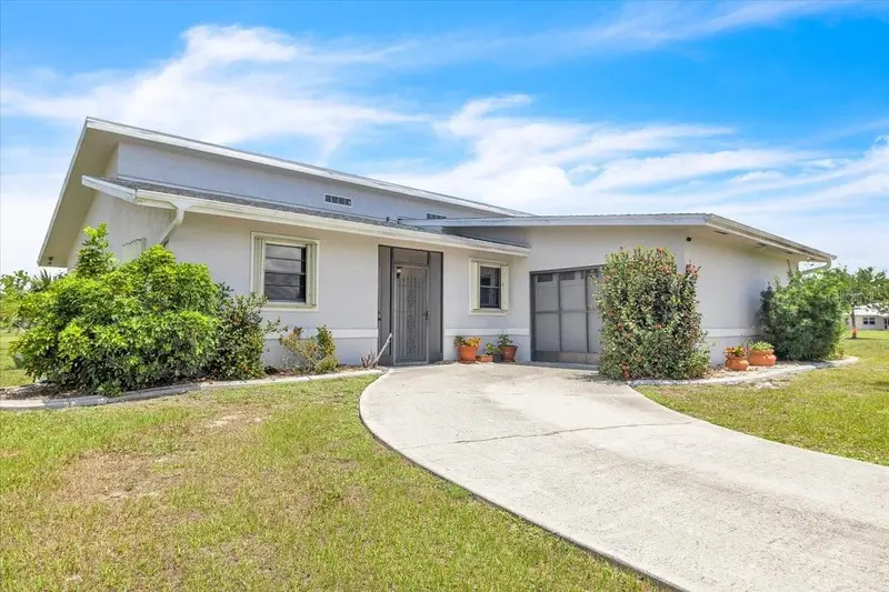 25313 Delgado Dr, FL