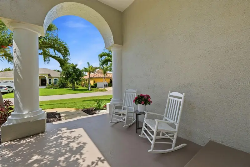 631 De Soto Dr, FL