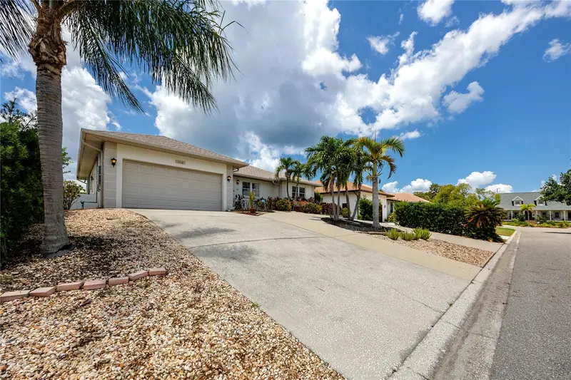 1116 Kingfish Pl, FL