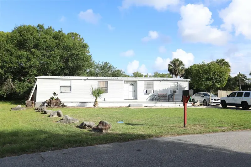 303 Wixie St, FL