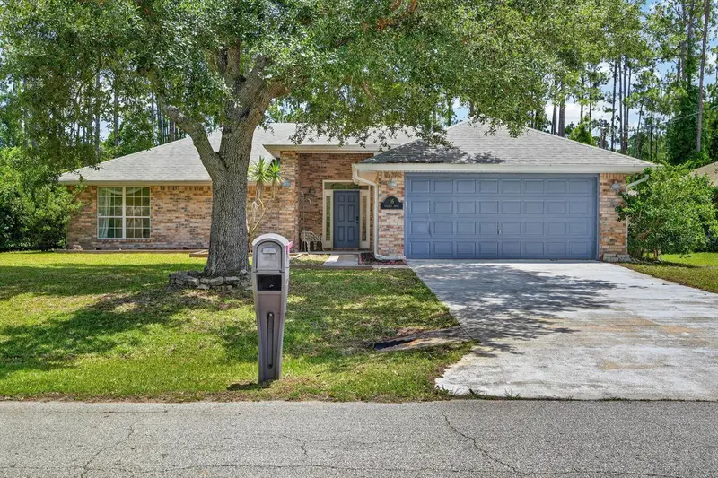 16 Regency Dr, FL