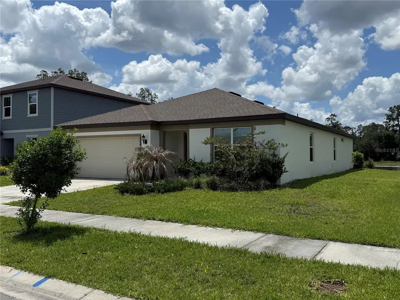 30596 Thunderbird Dr, FL