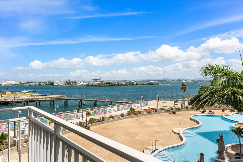 Cond. Capitolio Plaza St #2401, PR