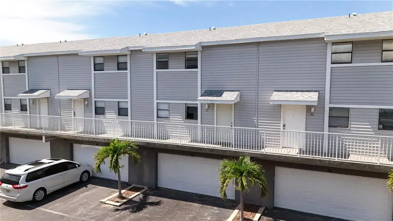 19823 Gulf Blvd #25, FL