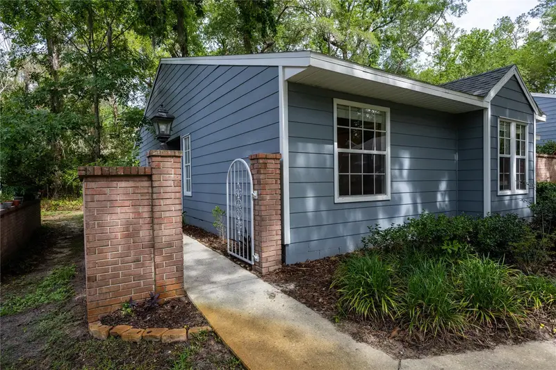 430 Nw 48th Blvd, FL