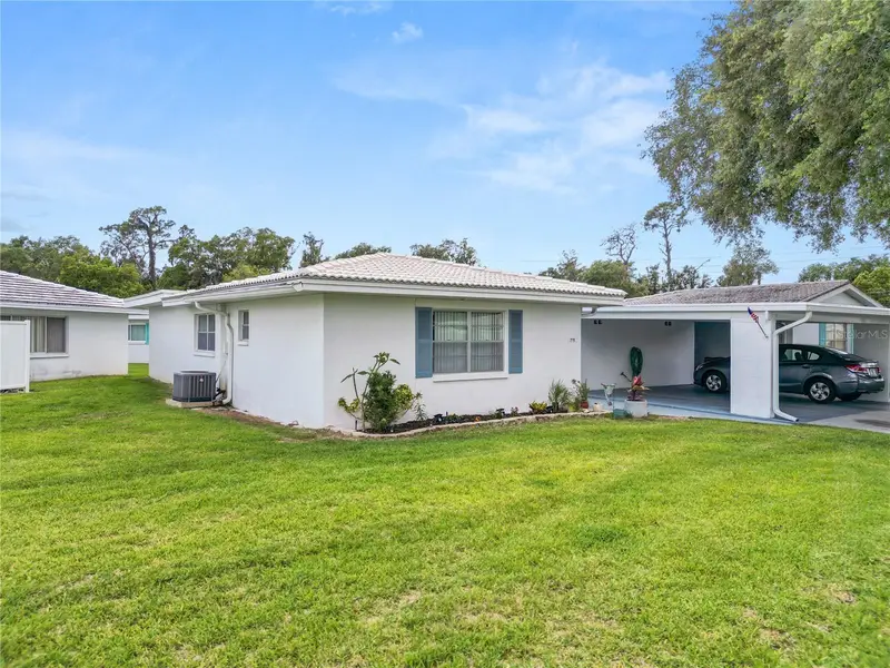 711 Barber Cir #711, FL