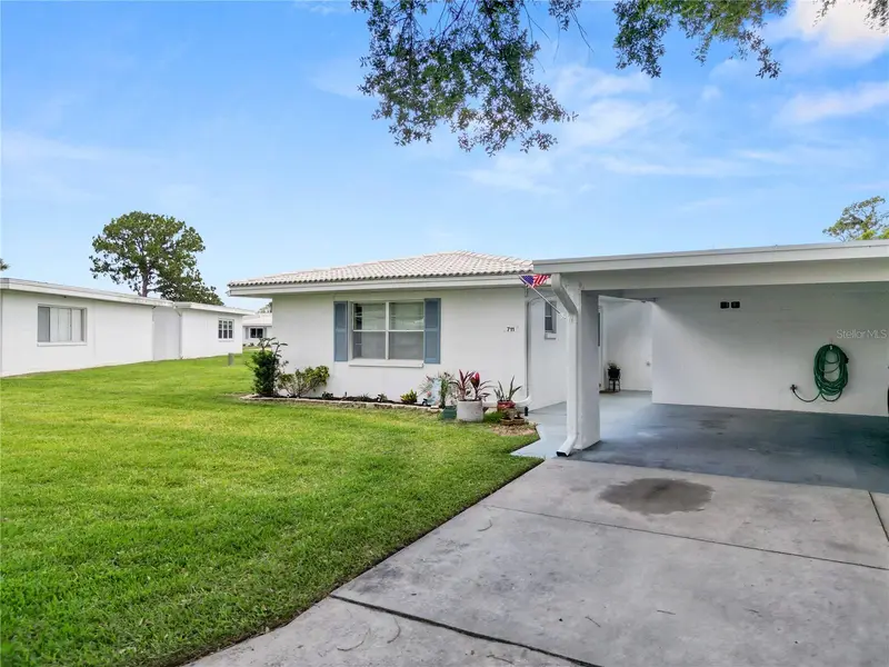 711 Barber Cir #711, FL