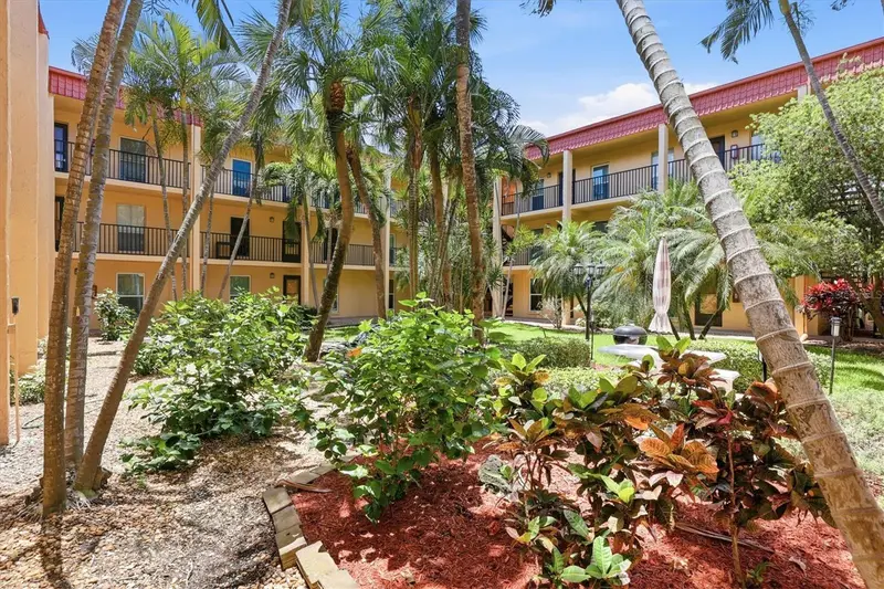 8911 Blind Pass Rd #103, FL