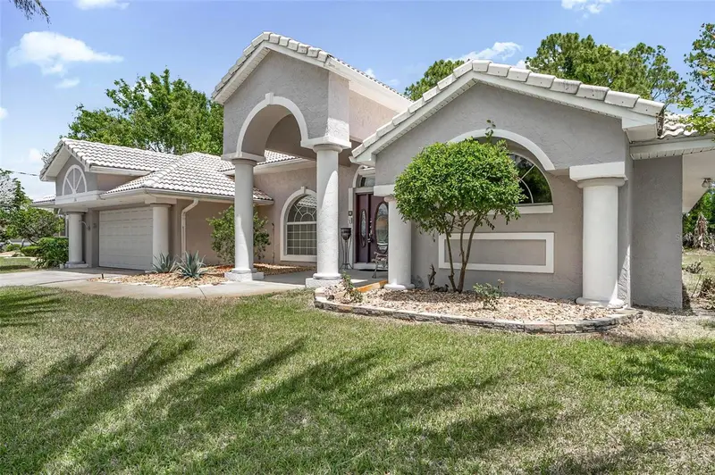 20 Woodford Ln, FL