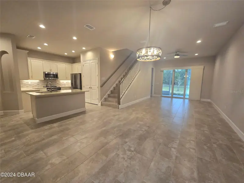 54 Longridge Ln, FL