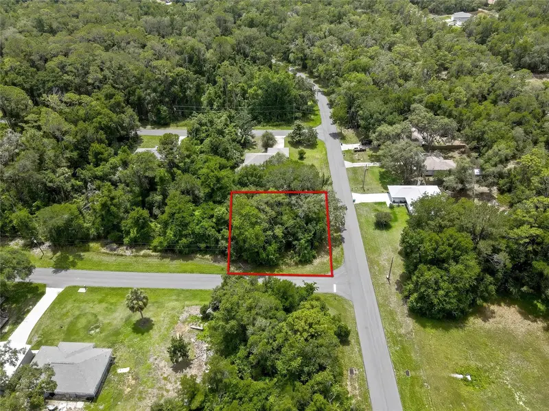 1074 W Maximilian Pl, FL