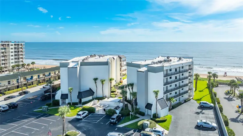 1275 Ocean Shore Blvd #P3, FL