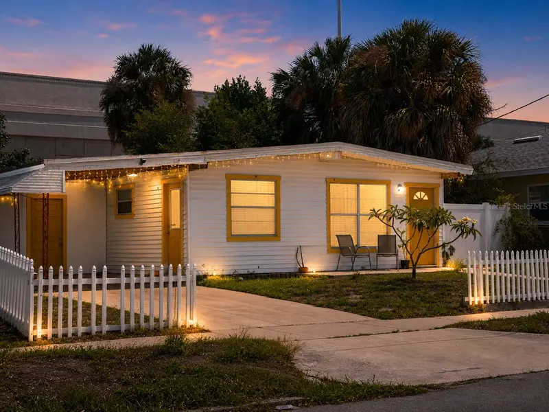 1541 W La Salle St, FL