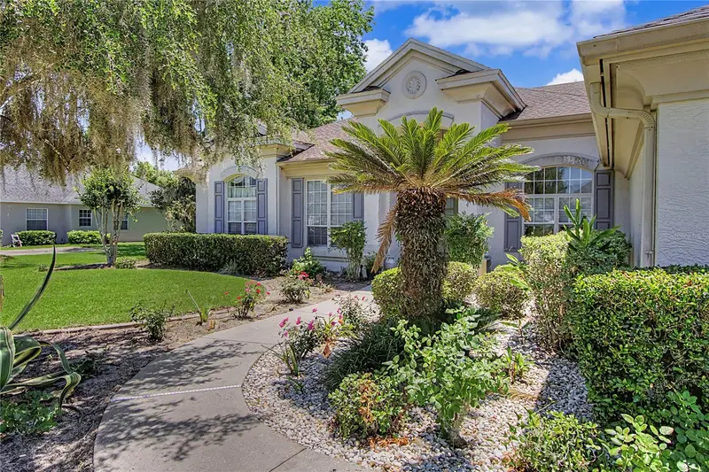 2114 Se 25th Loop, FL