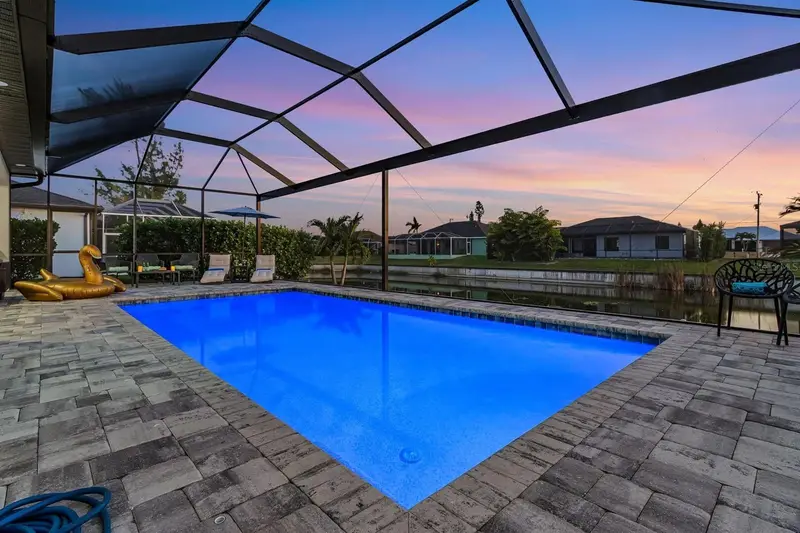 828 Sw 28th St, FL