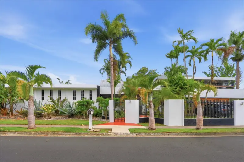 228 Calle Bellisima, PR