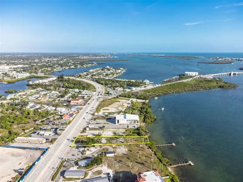 1144 S Mccall Rd, FL