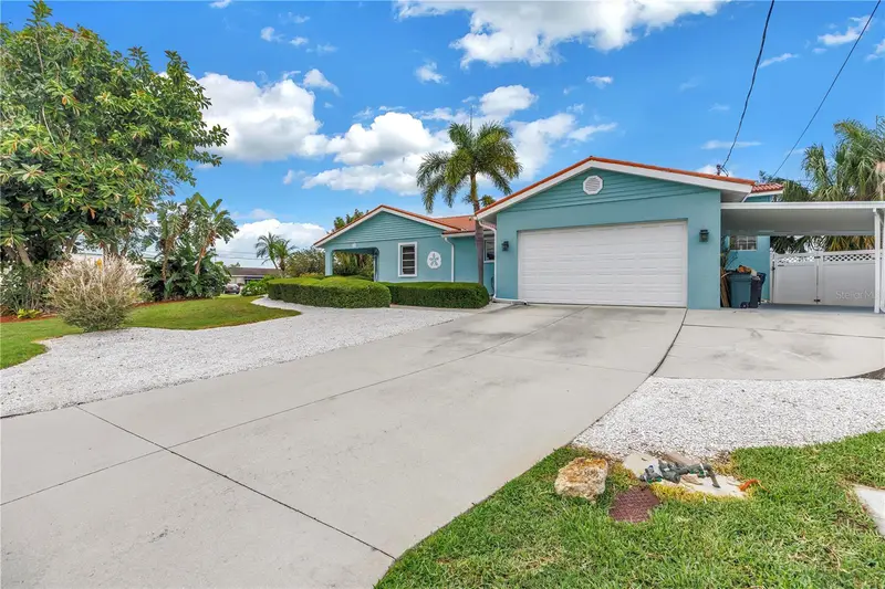 4911 Palmetto Point Dr, FL
