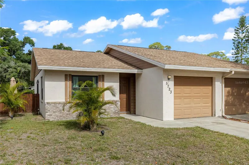 5723 Deer Hollow Trl, FL