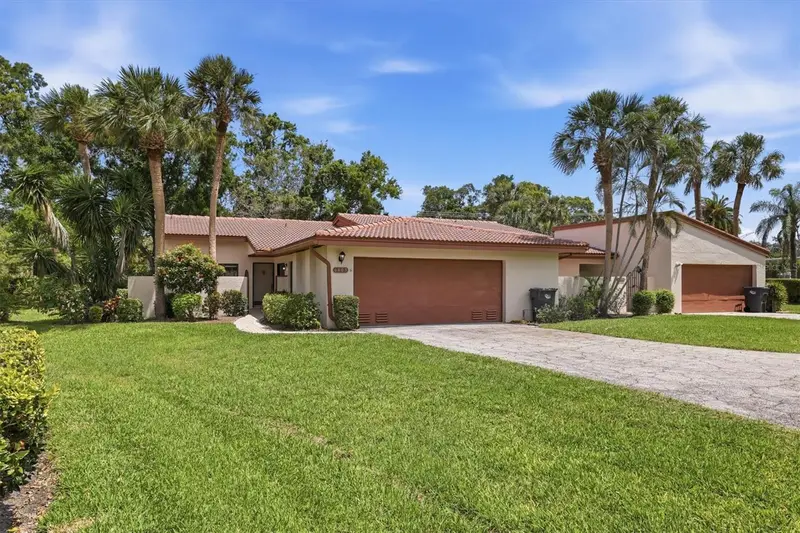 6403 Pelican Dr, FL
