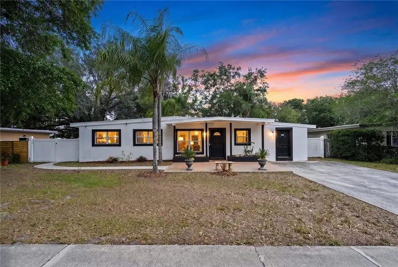 5637 Kalmia Dr, FL