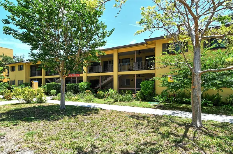 615 S Palm Ave #11, FL