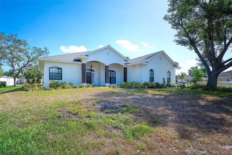 7820 17th Ave W, FL