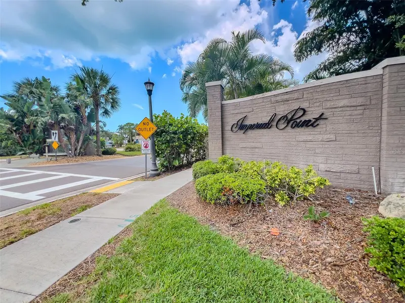 10215 Regal Dr #4, FL