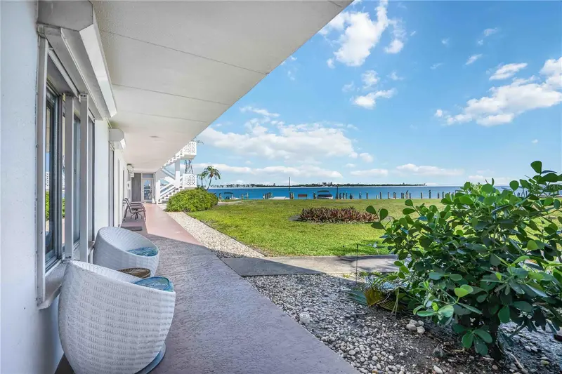 765 John Ringling Blvd #5, FL