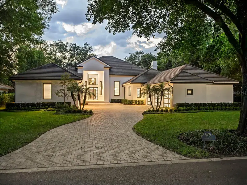 5199 Latrobe Dr, FL