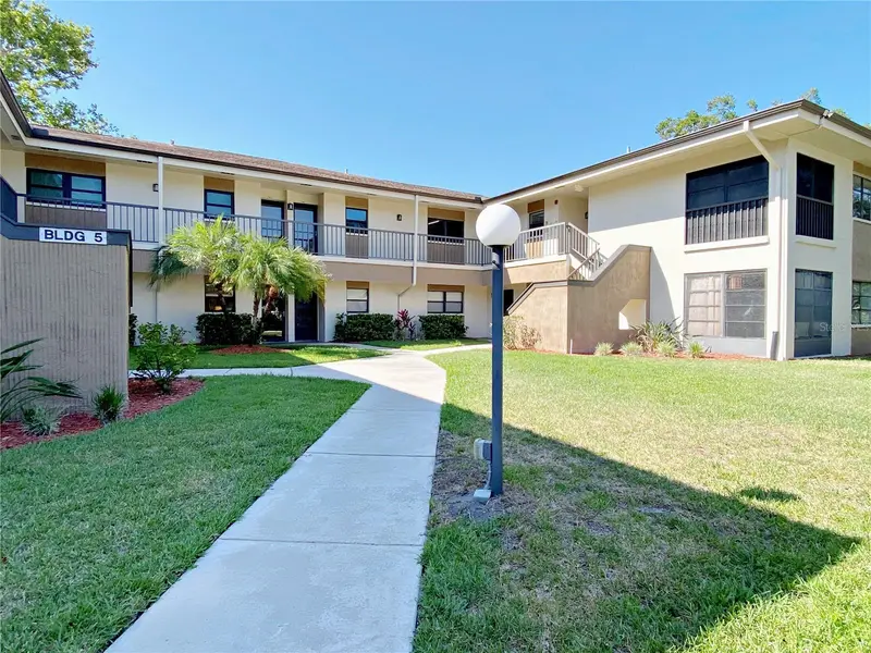 2700 Nebraska Ave #5-105, FL