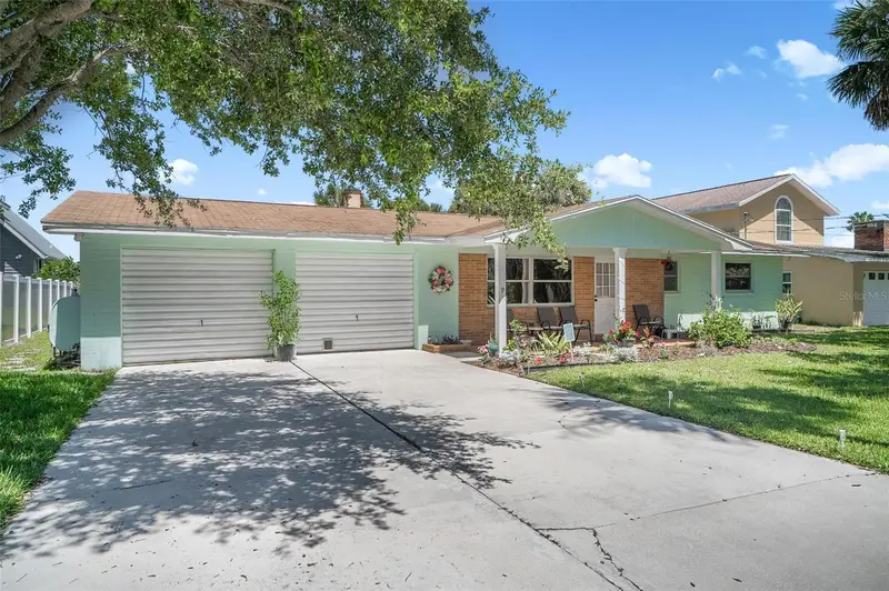 420 Lambert Ave, FL