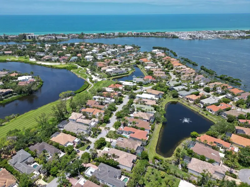 3527 Fair Oaks Ln, FL
