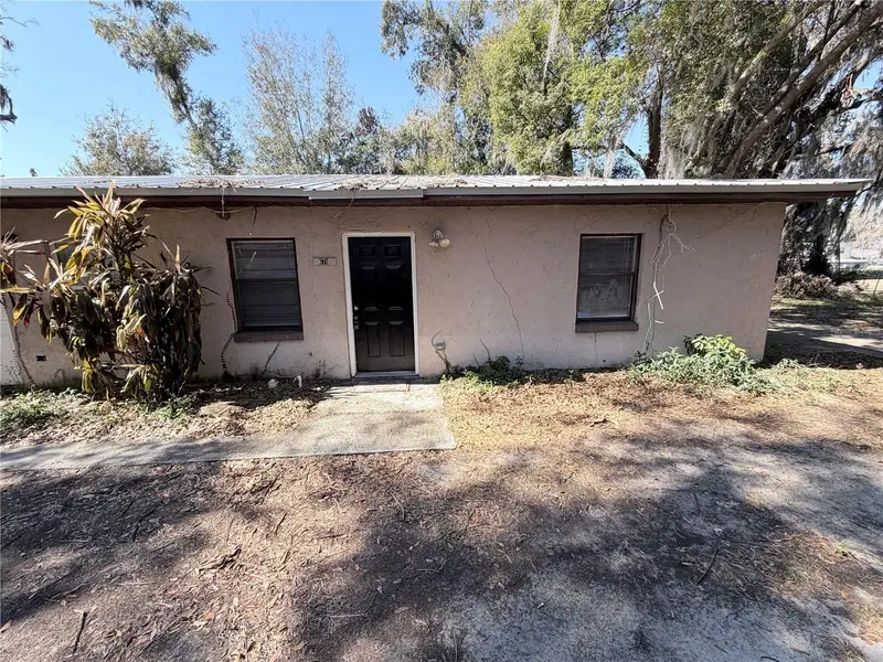 670 Garden St, FL