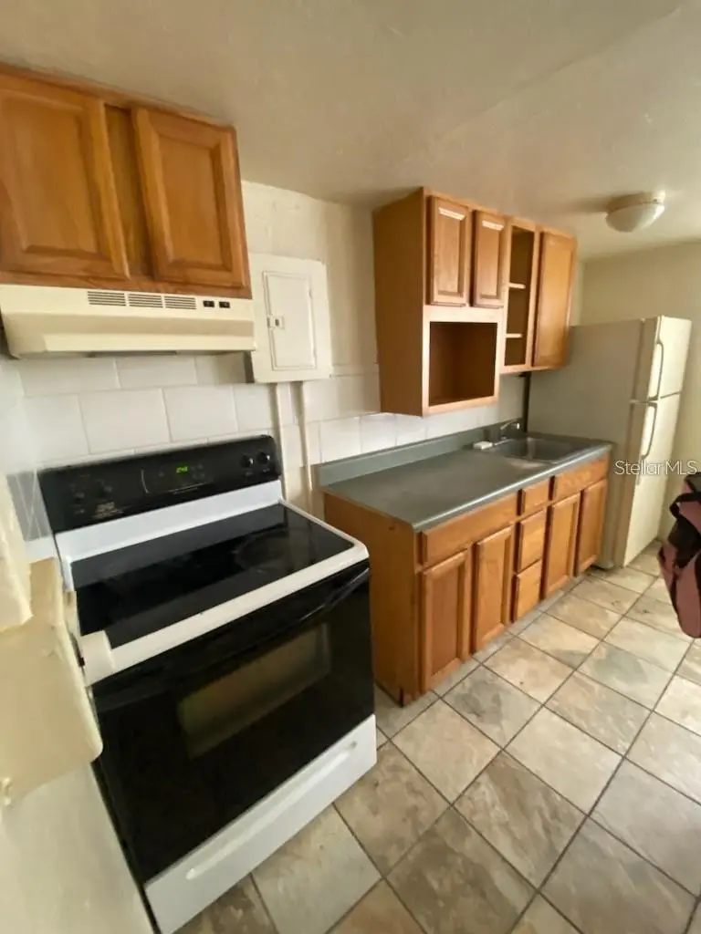 203 W Wall St ##2, FL