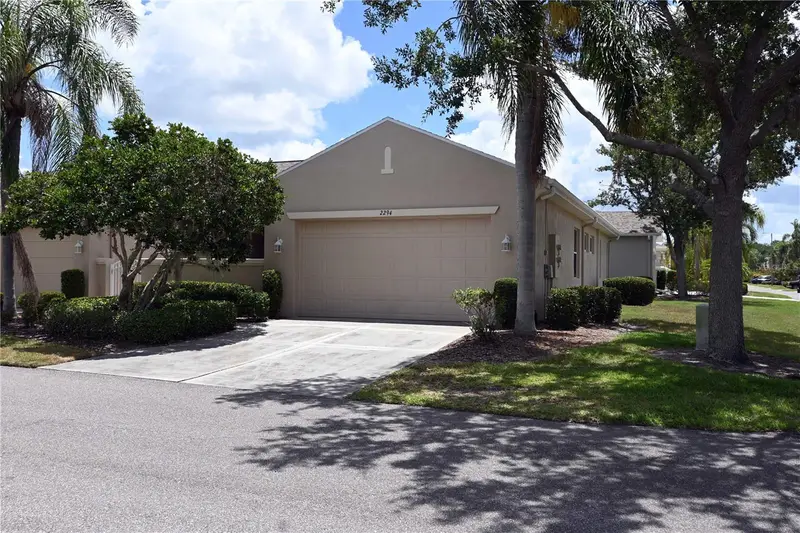 2294 Sifield Greens Way #2294, FL