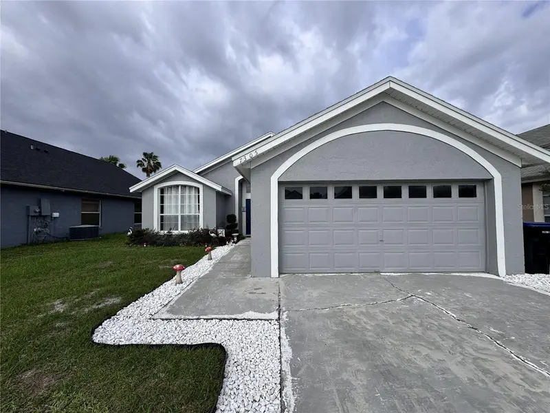 7305 Marseille Cir, FL