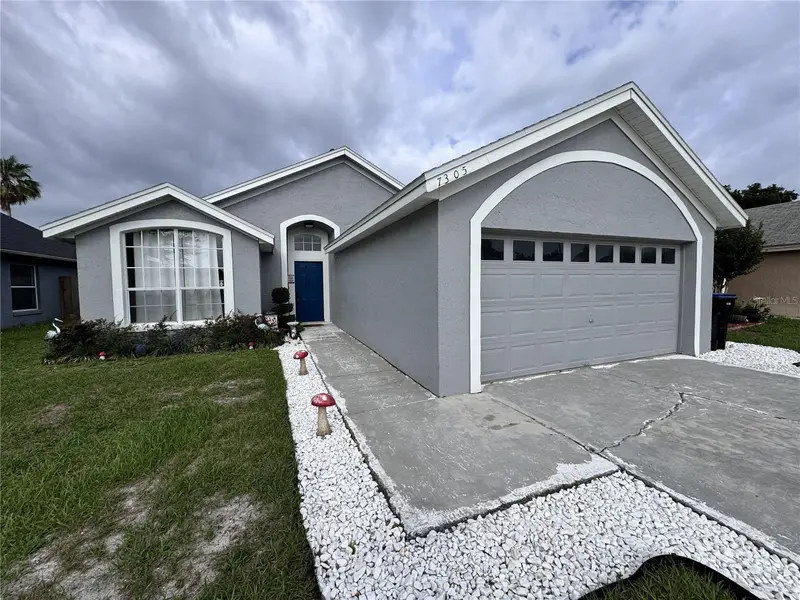 7305 Marseille Cir, FL